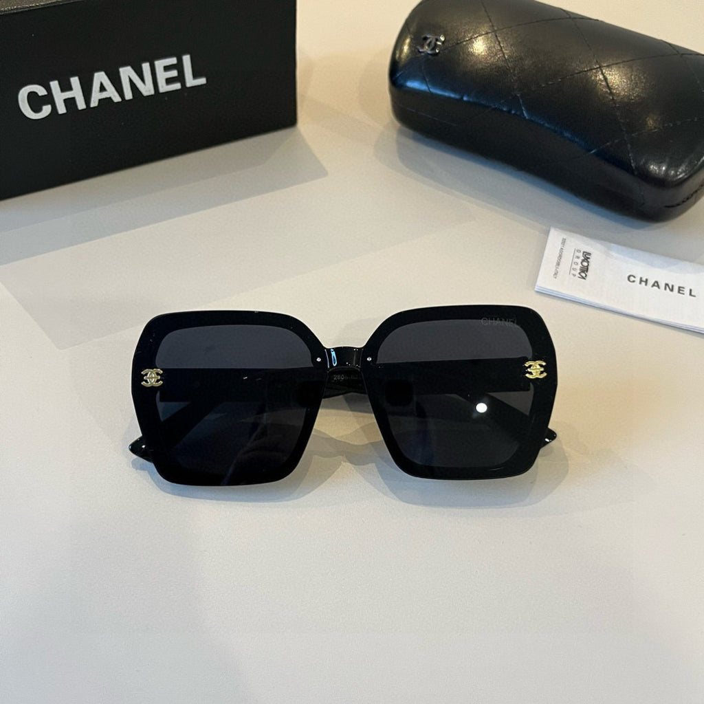 Chanel Fashion Black Lens Sunglasses for Men & Women - 358040 - detail image 5