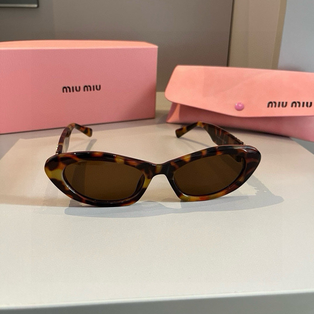 Miu Miu Cat-Eye Gold Lens Sunglasses for Men & Women - 358735 - detail image 4