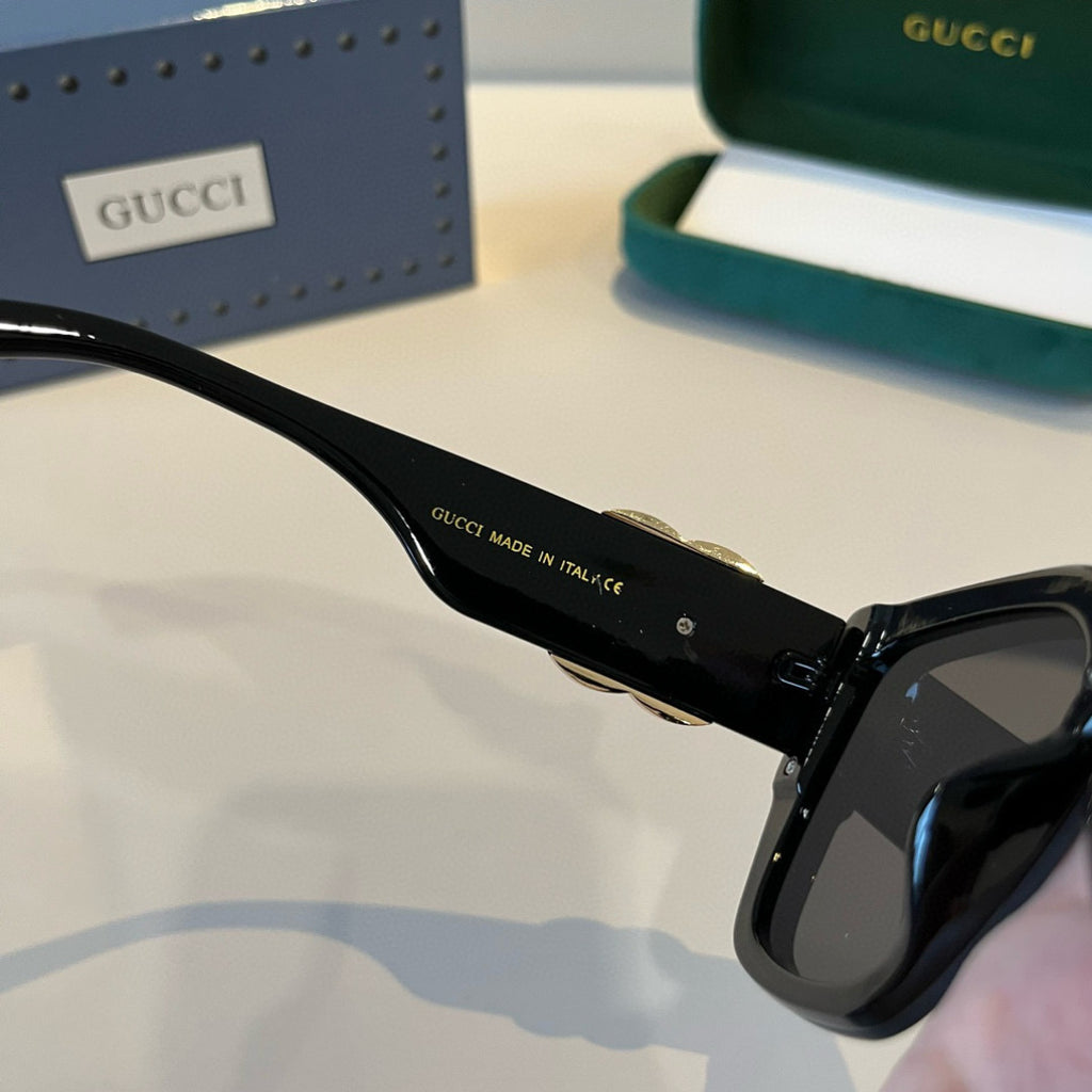 Gucci Oversized Black Lens Sunglasses for Men & Women - 486335 - detail image 10