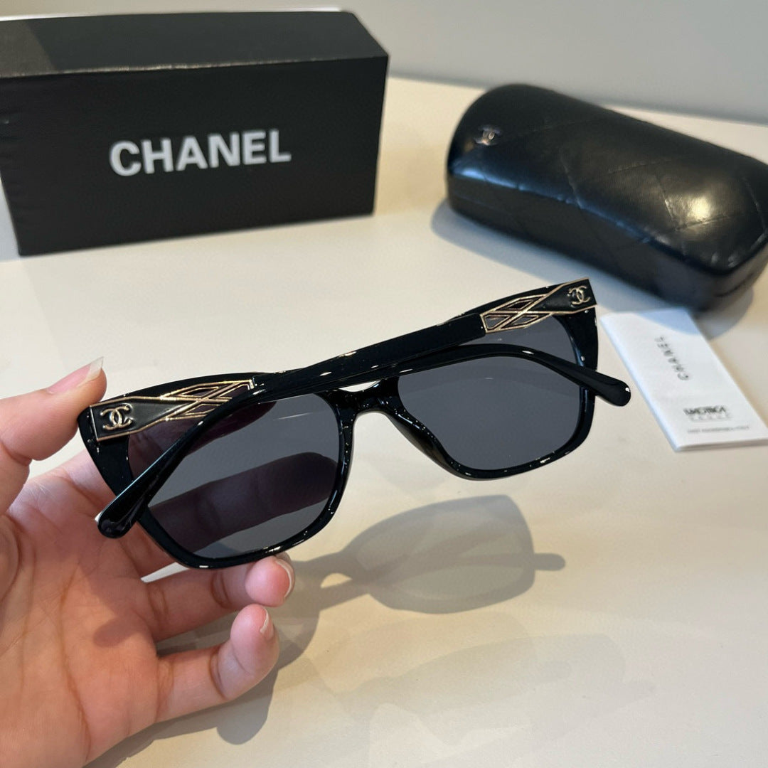 Chanel Oversized Black Lens Sunglasses for Men & Women - 371795 - detail image 6