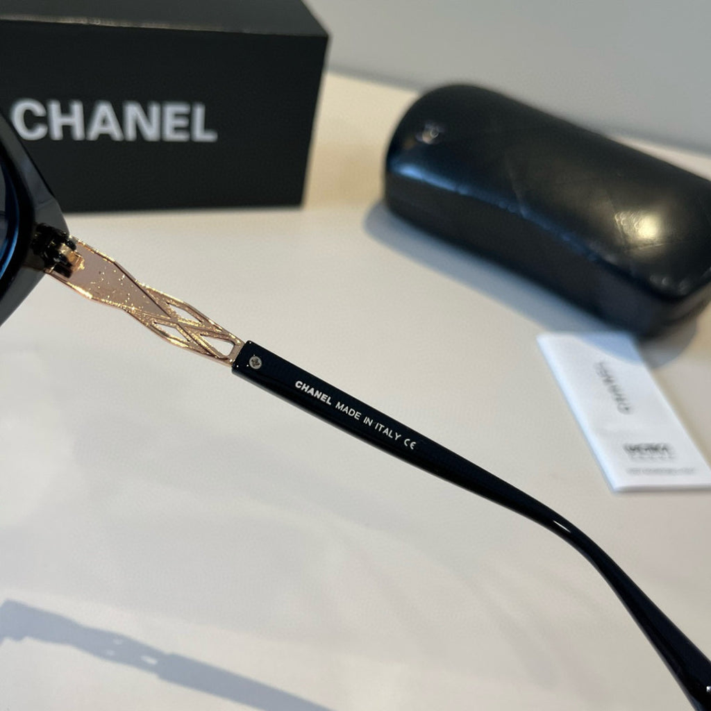 Chanel Oversized Black Lens Sunglasses for Men & Women - 371795 - detail image 4