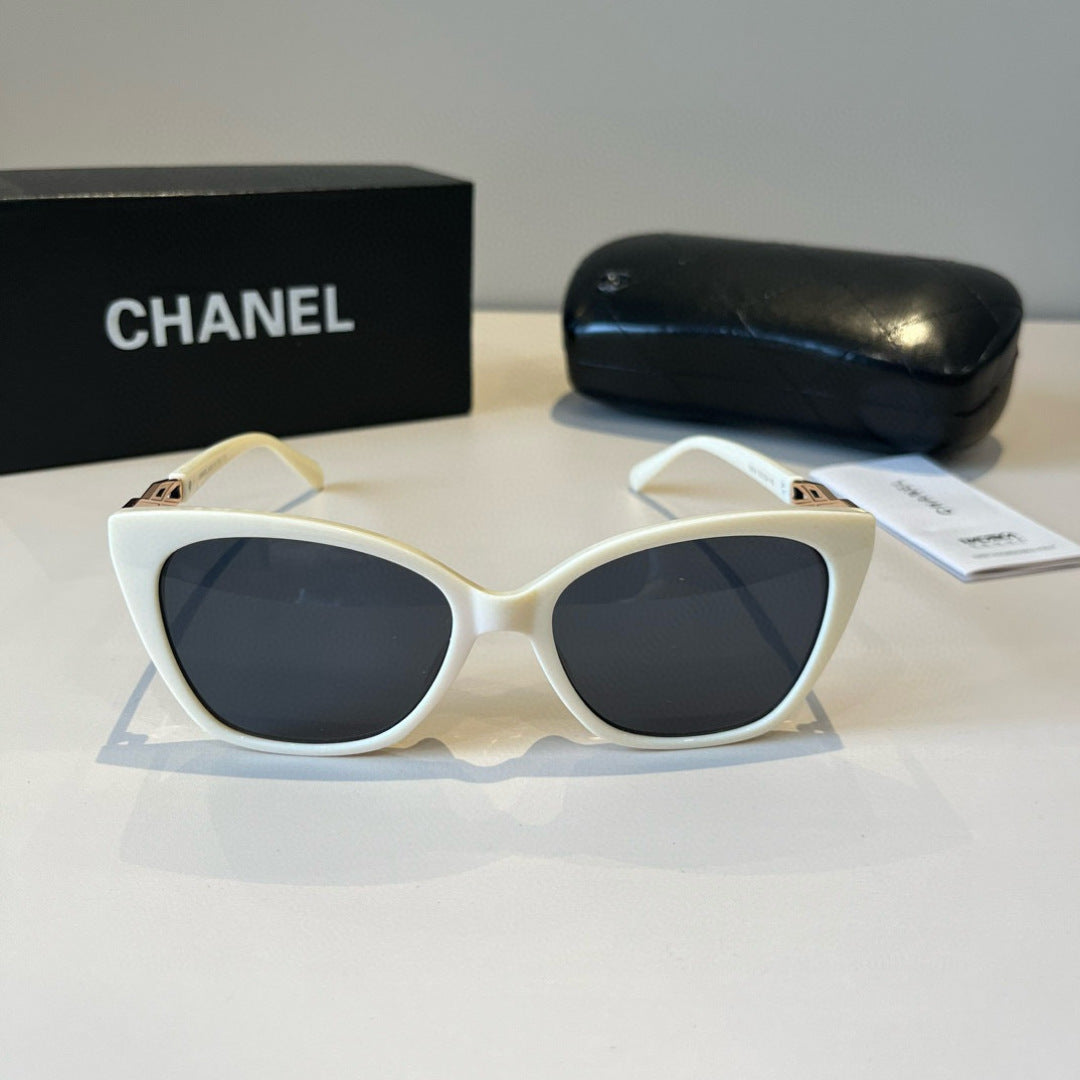 Chanel Oversized Blue Lens Sunglasses for Men & Women - 371796 - detail image 2