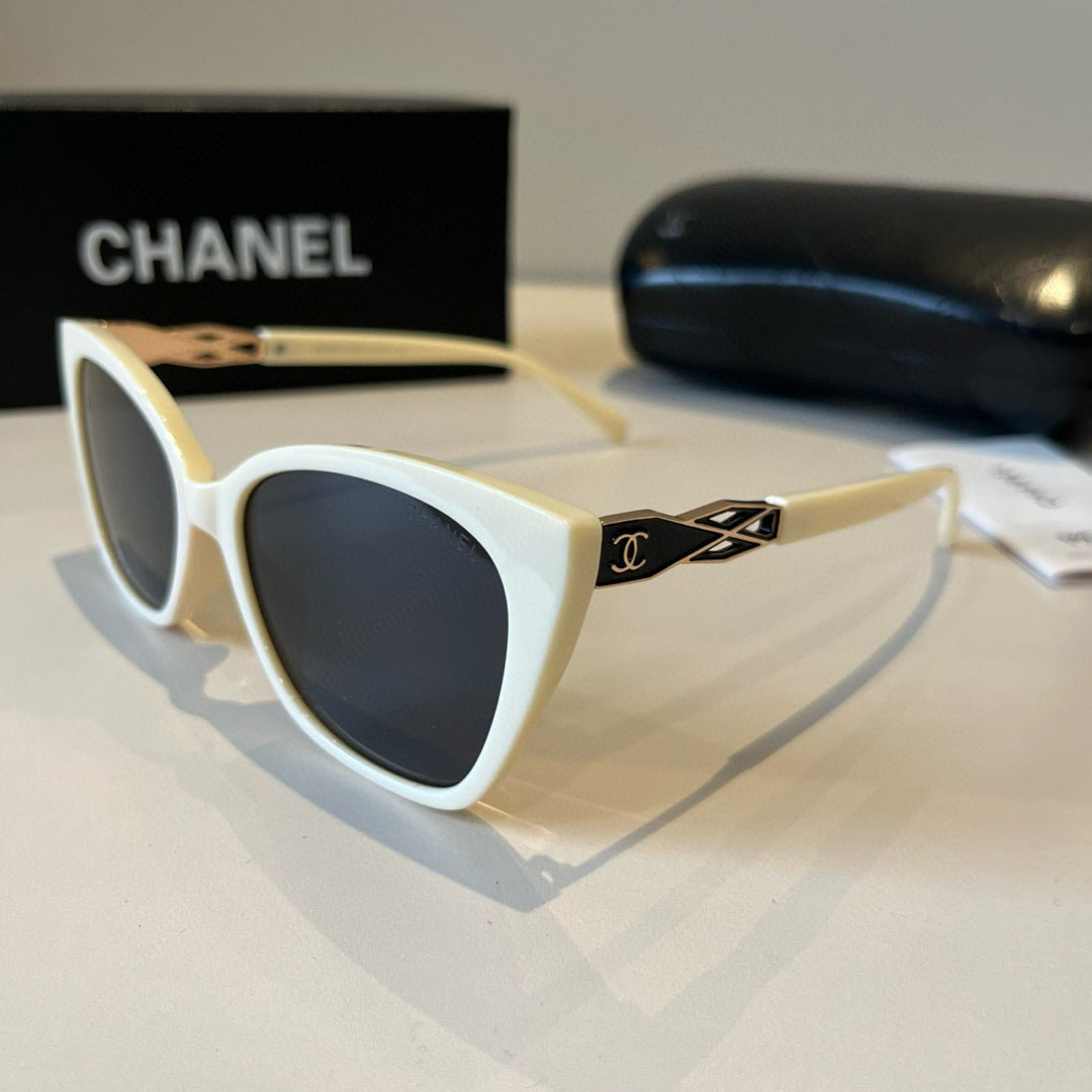 Chanel Oversized Blue Lens Sunglasses for Men & Women - 371796 - detail image 3