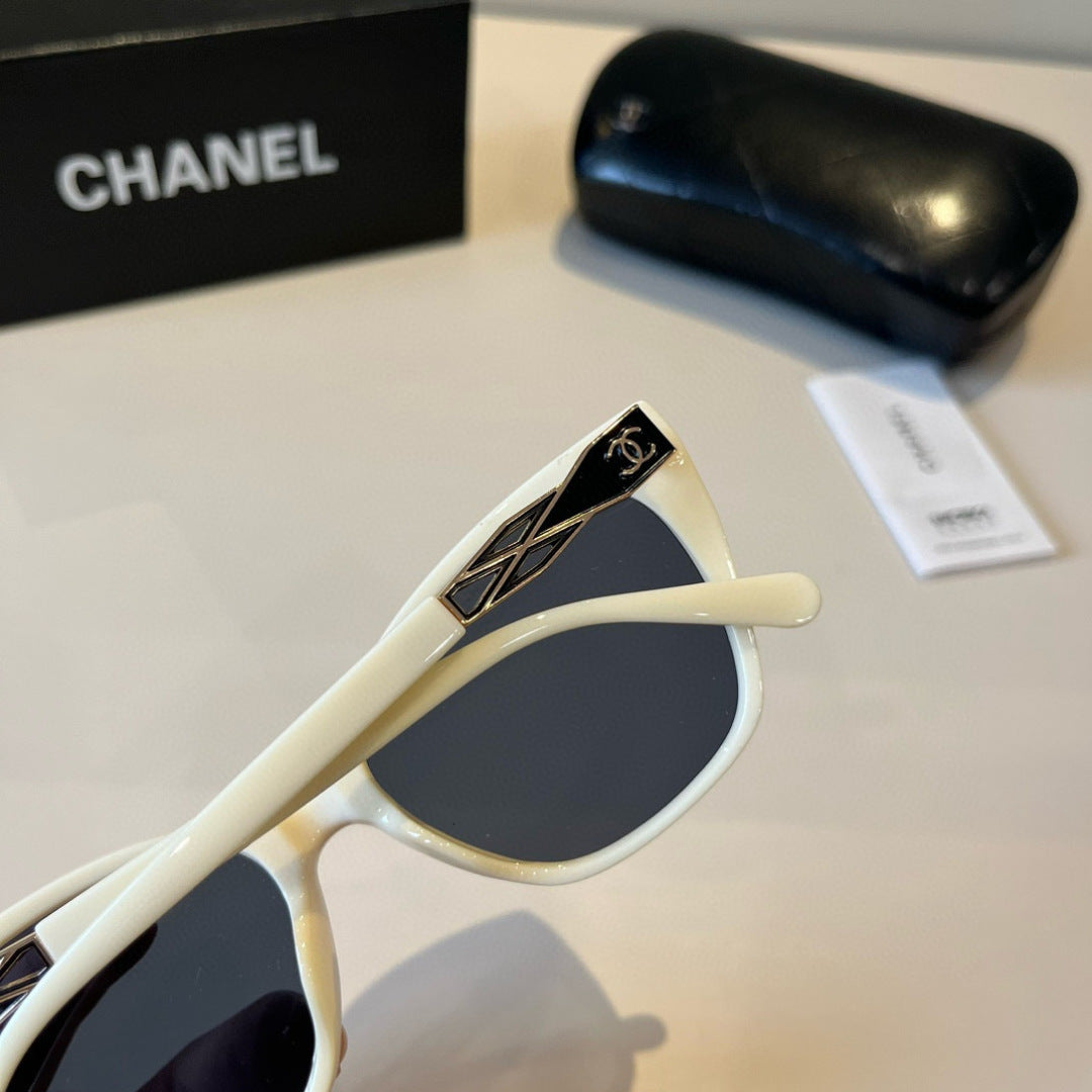 Chanel Oversized Blue Lens Sunglasses for Men & Women - 371796 - detail image 5