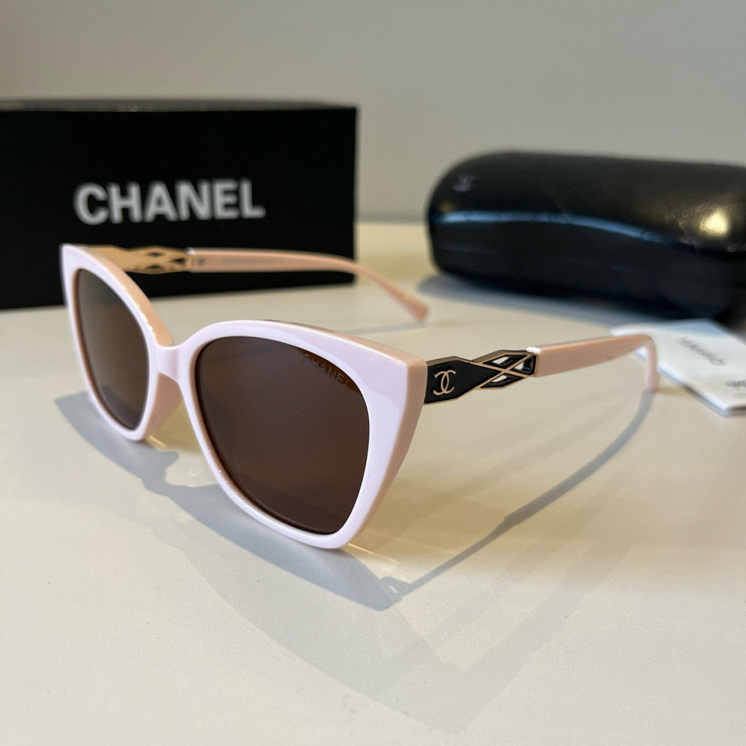 Chanel Oversized Brown Lens Sunglasses for Men & Women - 371797 - detail image 3