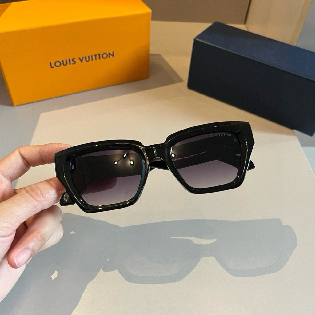 Louis Vuitton Metal Fashion Gold Lens Sunglasses for Men & Women - 431146 - detail image 5