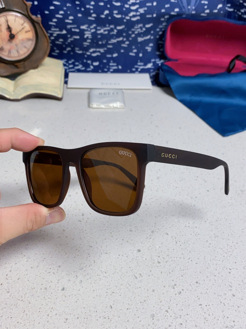 Gucci Fashion Black Lens Sunglasses for Men & Women - 398370 - detail image 6