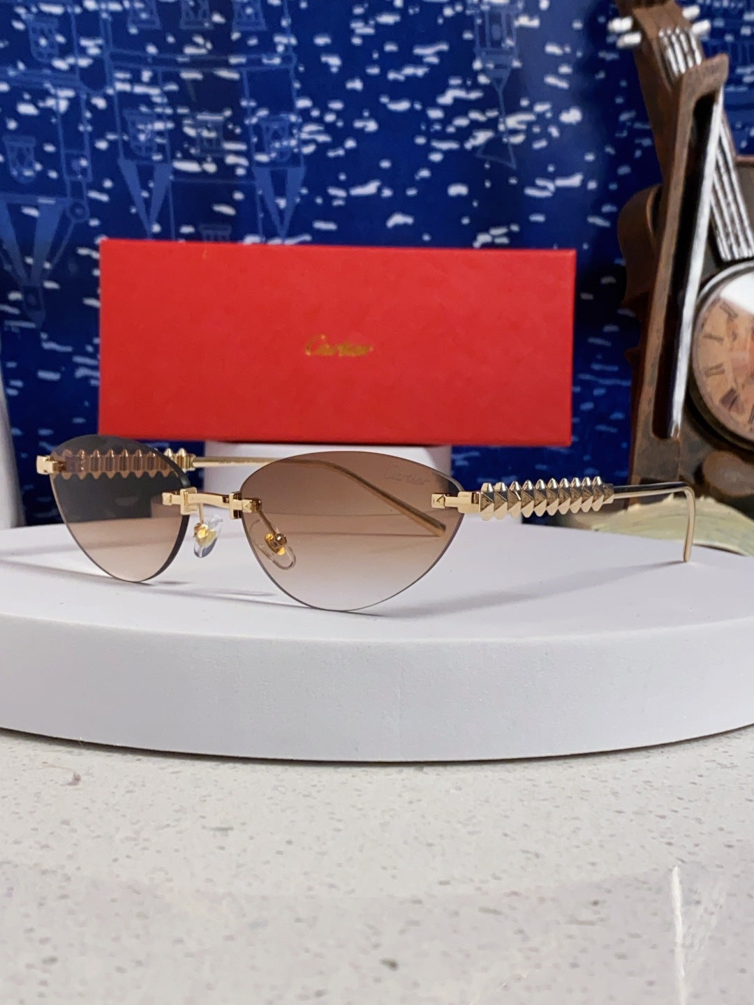 Cartier Lightweight Metal Rimless Brown Lens Sunglasses for Men & Wom - 398981
