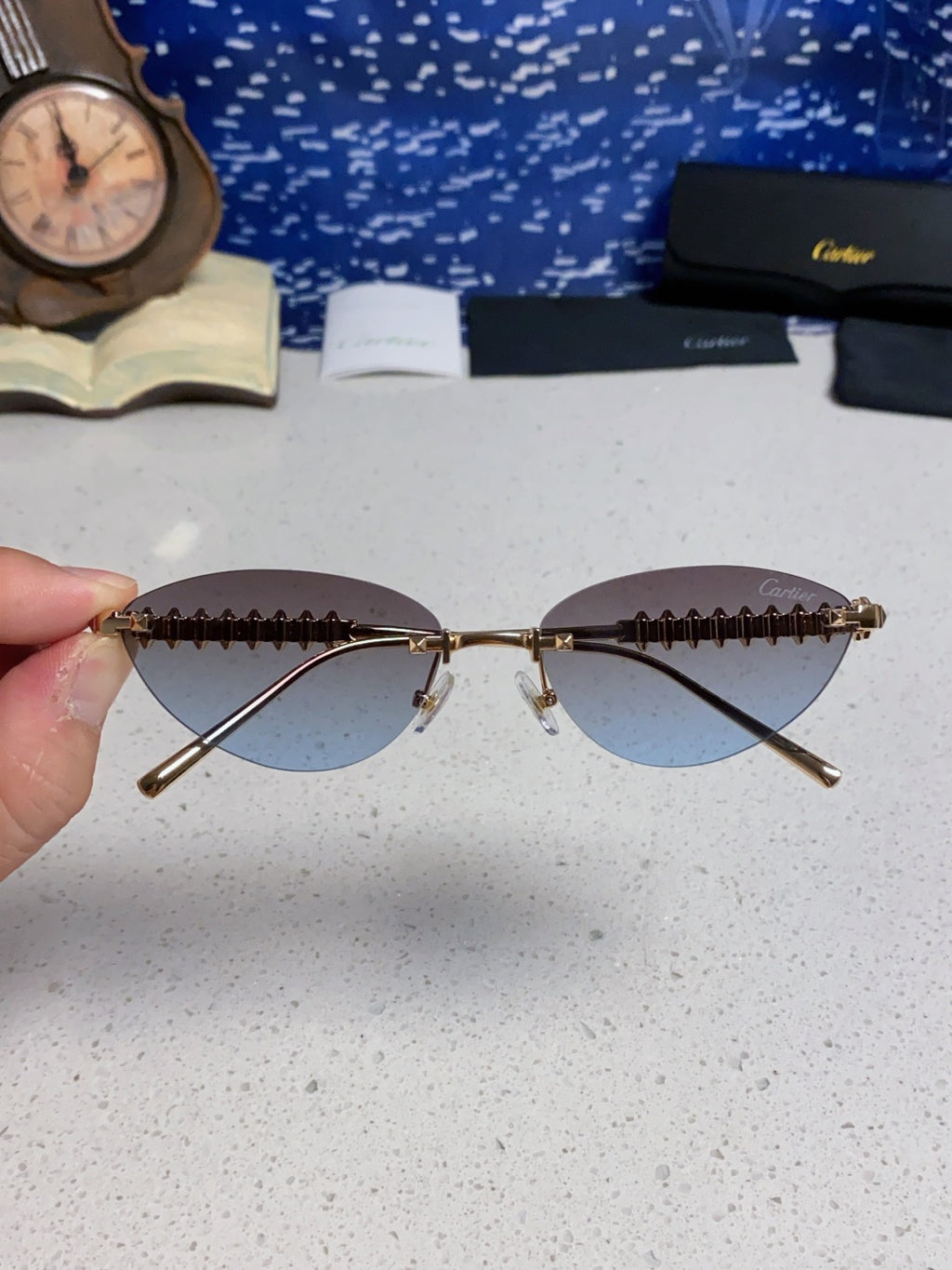 Cartier Lightweight Metal Rimless Silver Lens Sunglasses for Men & Wo - 398982 - detail image 3