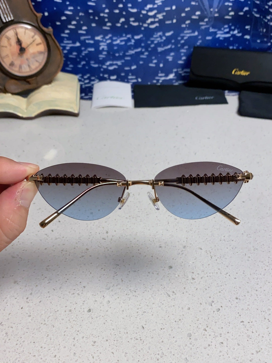 Cartier Lightweight Metal Rimless Silver Lens Sunglasses for Men & Wo - 398982 - detail image 3