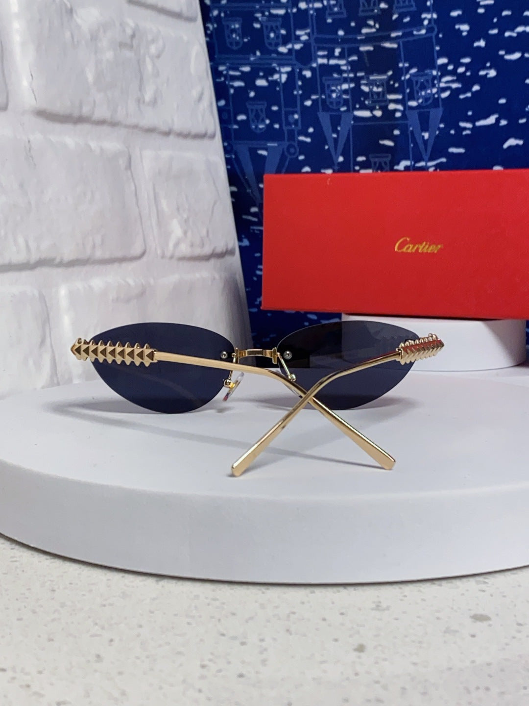 Cartier Lightweight Metal Rimless Pink Lens Sunglasses for Men & Women - detail image 3
