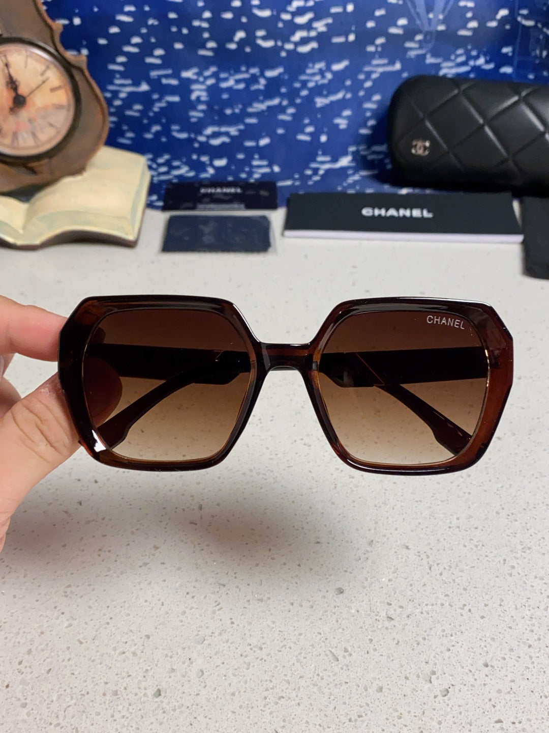 Chanel Polarized Square Red Lens Sunglasses for Women - 867065 - detail image 4