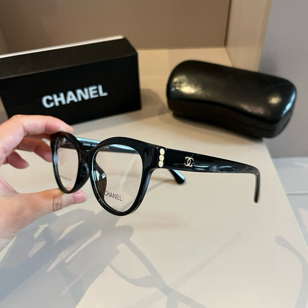 Chanel Cat-Eye Silver Lens Sunglasses for Men & Women - 997760 - detail image 3