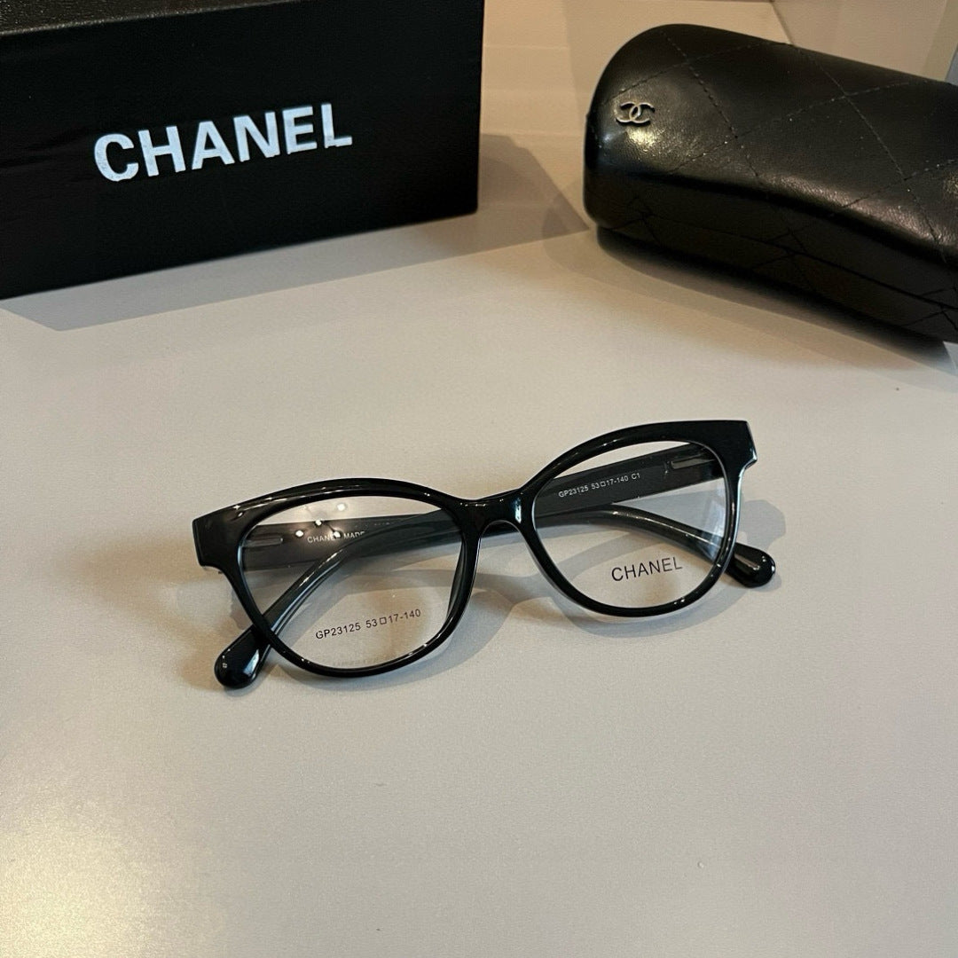 Chanel Cat-Eye Silver Lens Sunglasses for Men & Women - 465086 - detail image 5