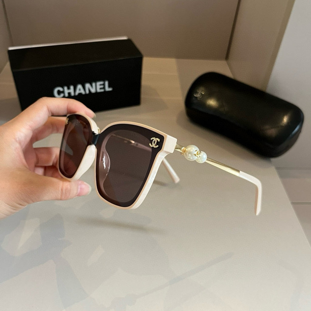 Chanel Oversized Brown Lens Sunglasses for Men & Women - 415270 - detail image 4