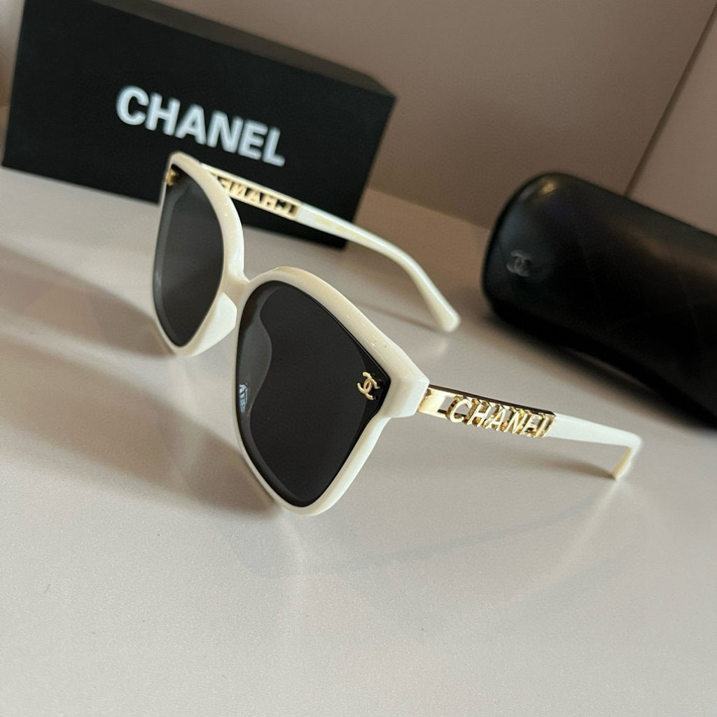 Chanel Oversized Silver Lens Sunglasses for Men & Women - 398518 - detail image 3