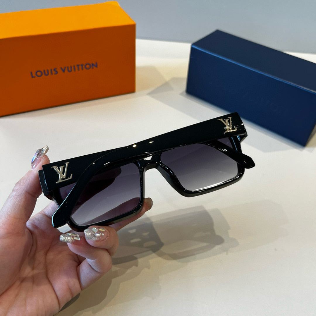 Louis Vuitton Metal Aviator Black Lens Sunglasses for Men & Women - 866882 - detail image 6