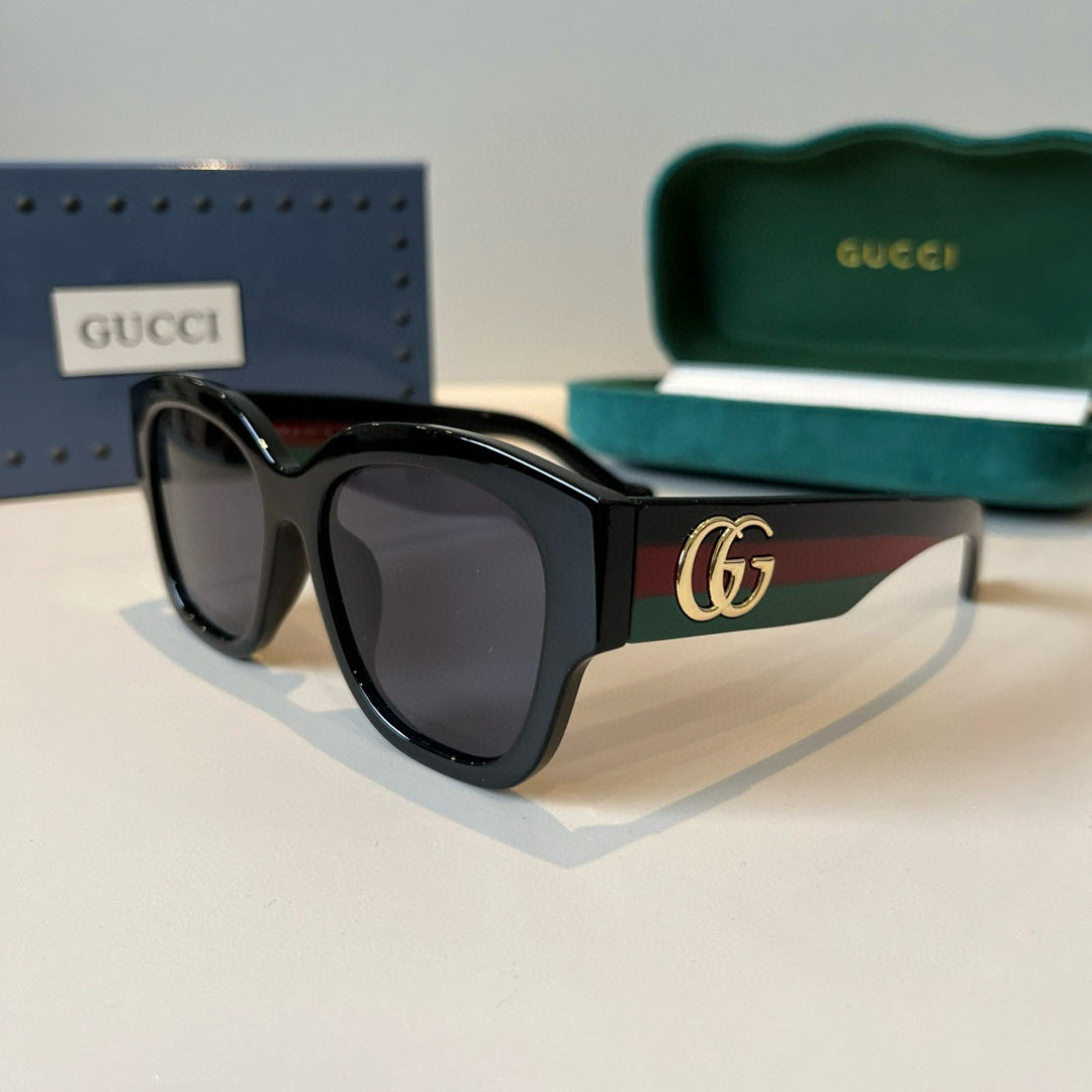 Gucci Oversized Black Lens Sunglasses for Men & Women - 448856 - detail image 3