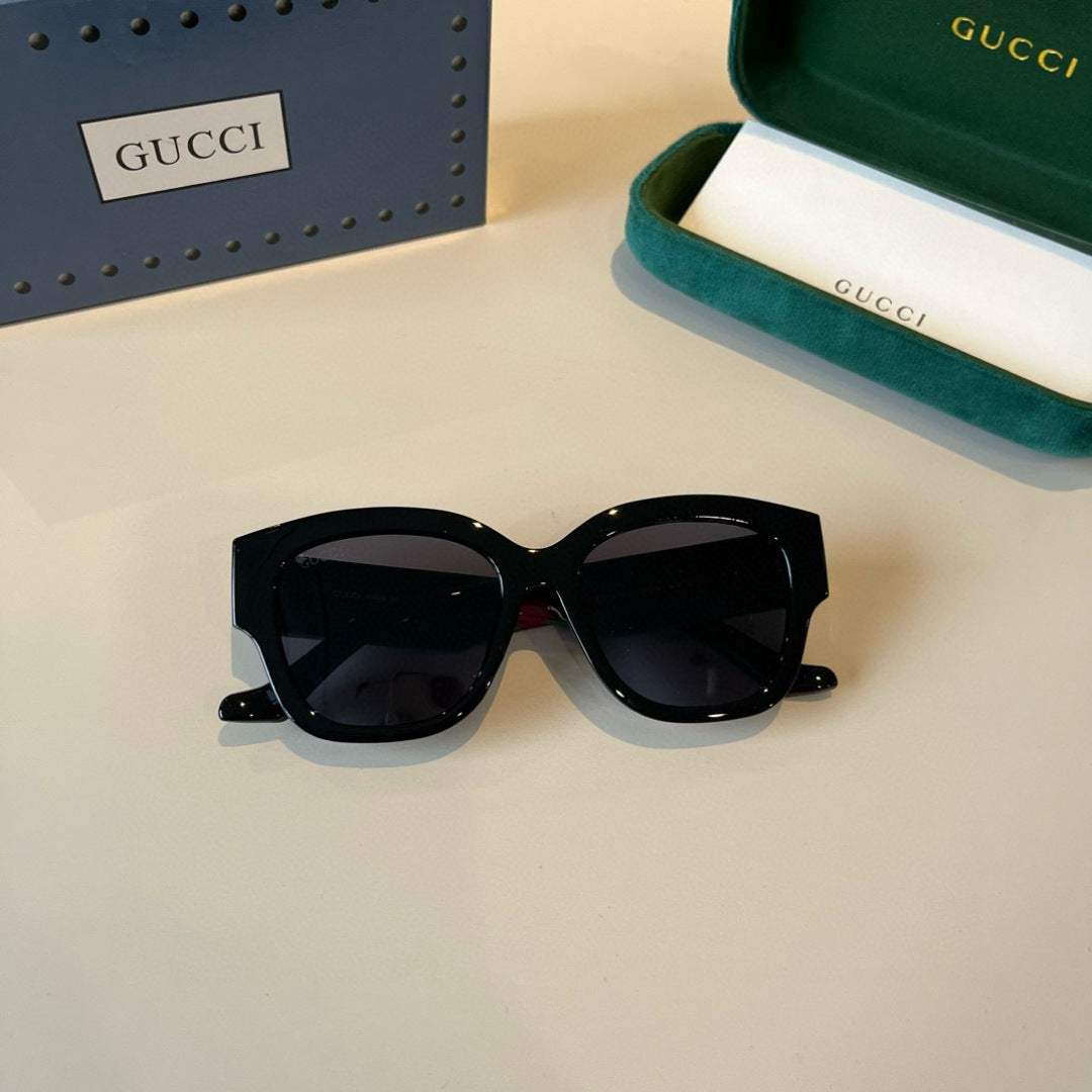 Gucci Oversized Black Lens Sunglasses for Men & Women - 398376 - detail image 7