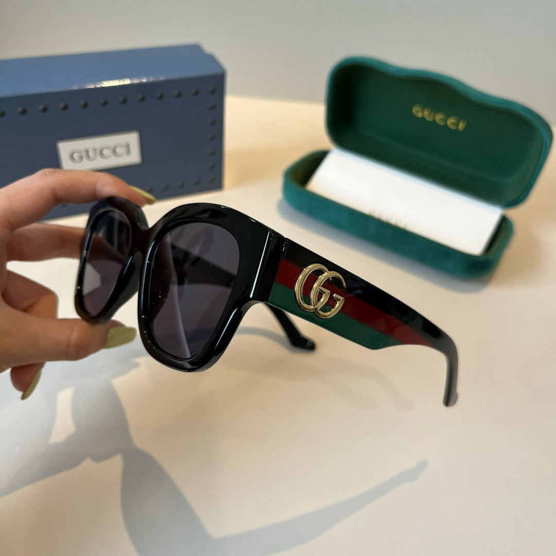 Gucci Oversized Black Lens Sunglasses for Men & Women - 398376 - detail image 4