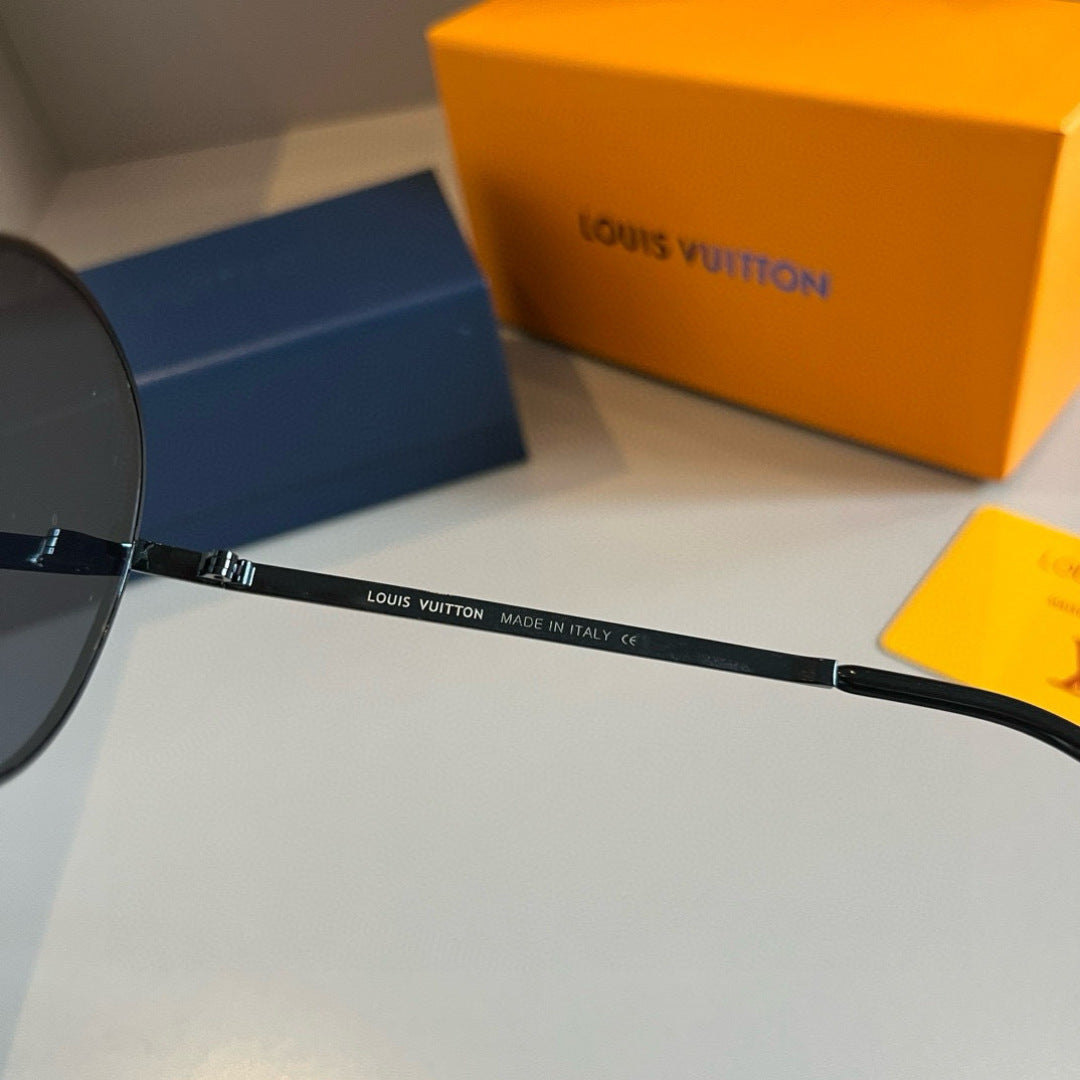Louis Vuitton Metal Fashion Silver Lens Sunglasses for Men & Women - detail image 5