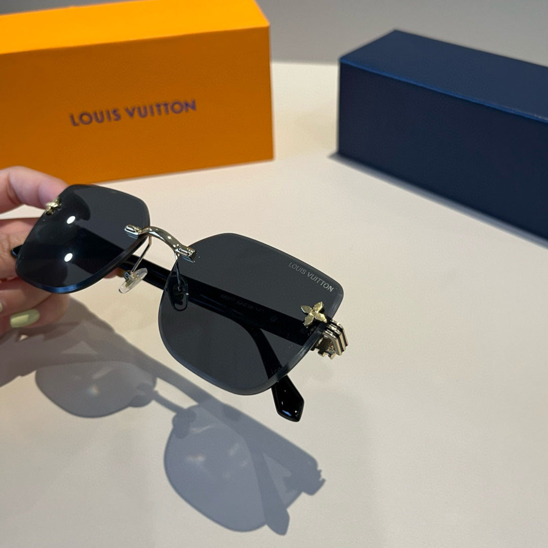 Louis Vuitton Fashion Black Lens Sunglasses for Men & Women - 381787 - detail image 5