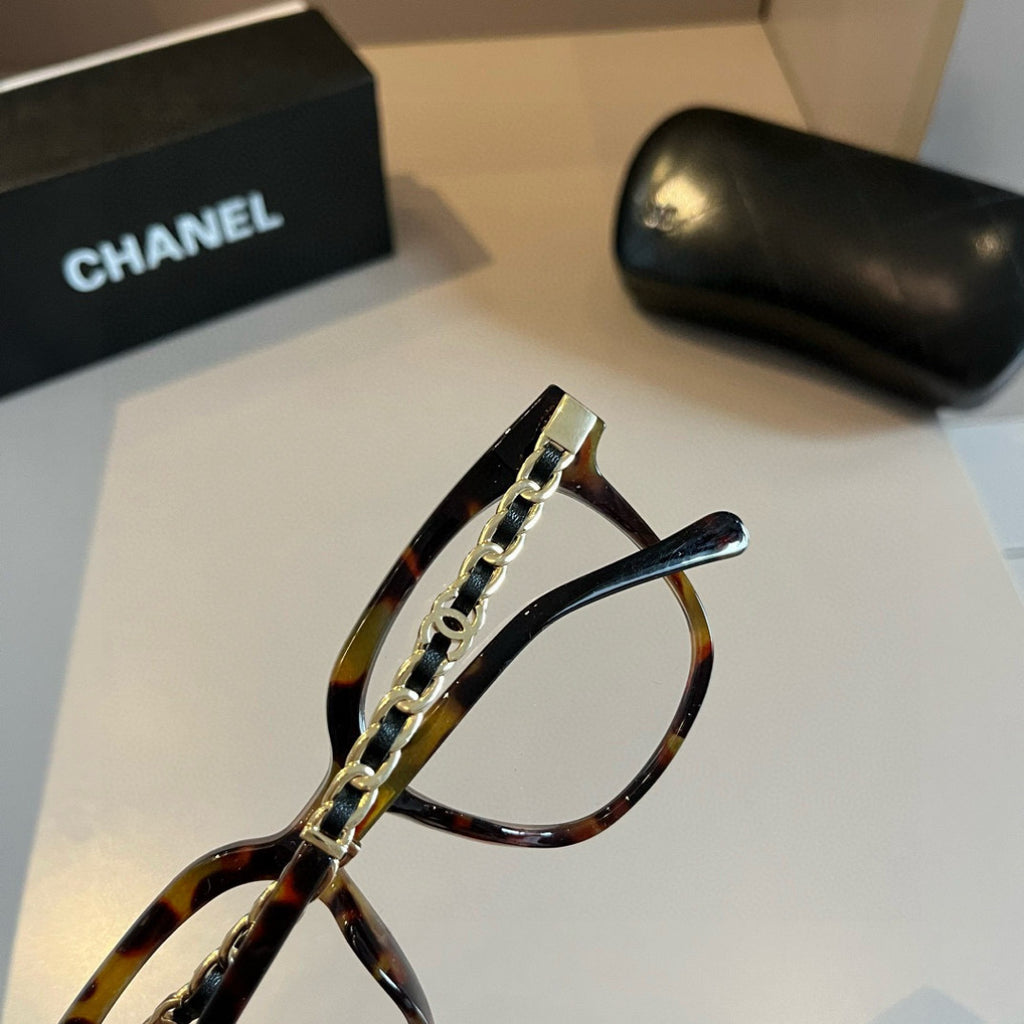 Chanel Oversized Silver Lens Sunglasses for Men & Women - 371719 - detail image 5