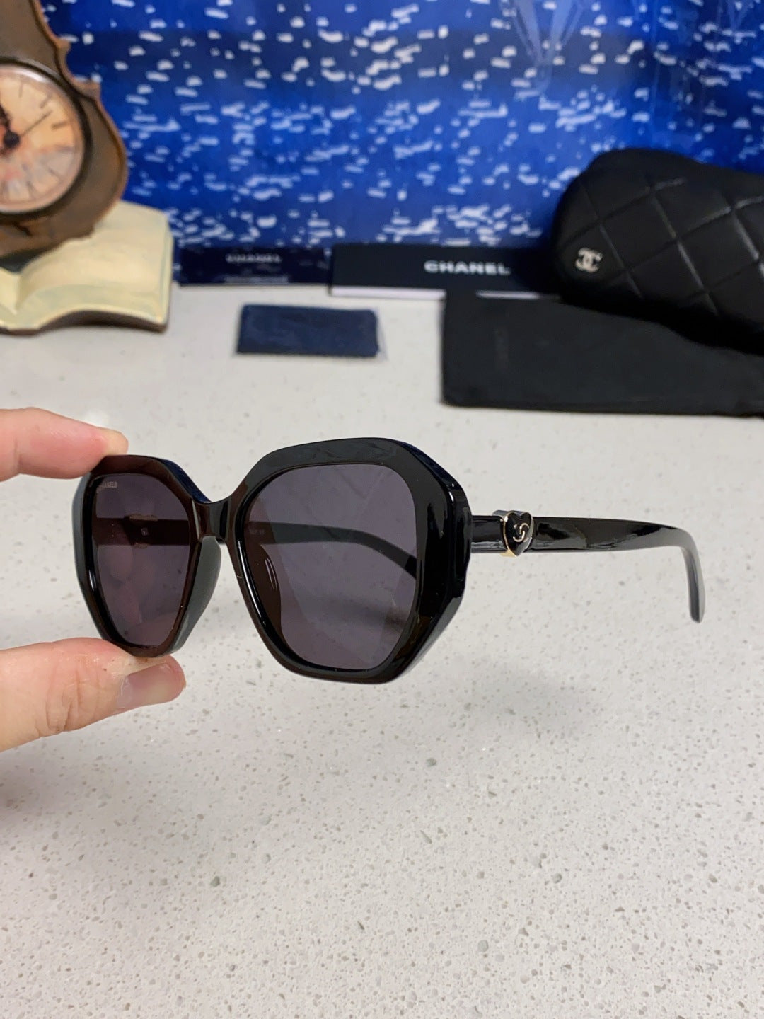 Chanel Round Gray Lens Sunglasses for Men & Women - detail image 6