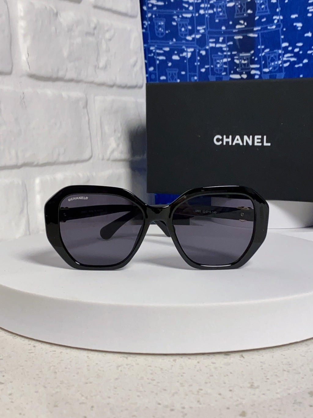 Chanel Round Gray Lens Sunglasses for Men & Women - detail image 2