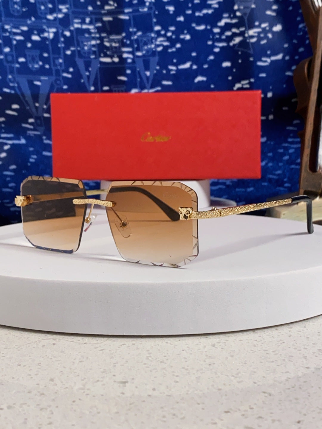 Cartier Lightweight Metal Rimless Brown Lens Sunglasses for Men & Wom - 132559