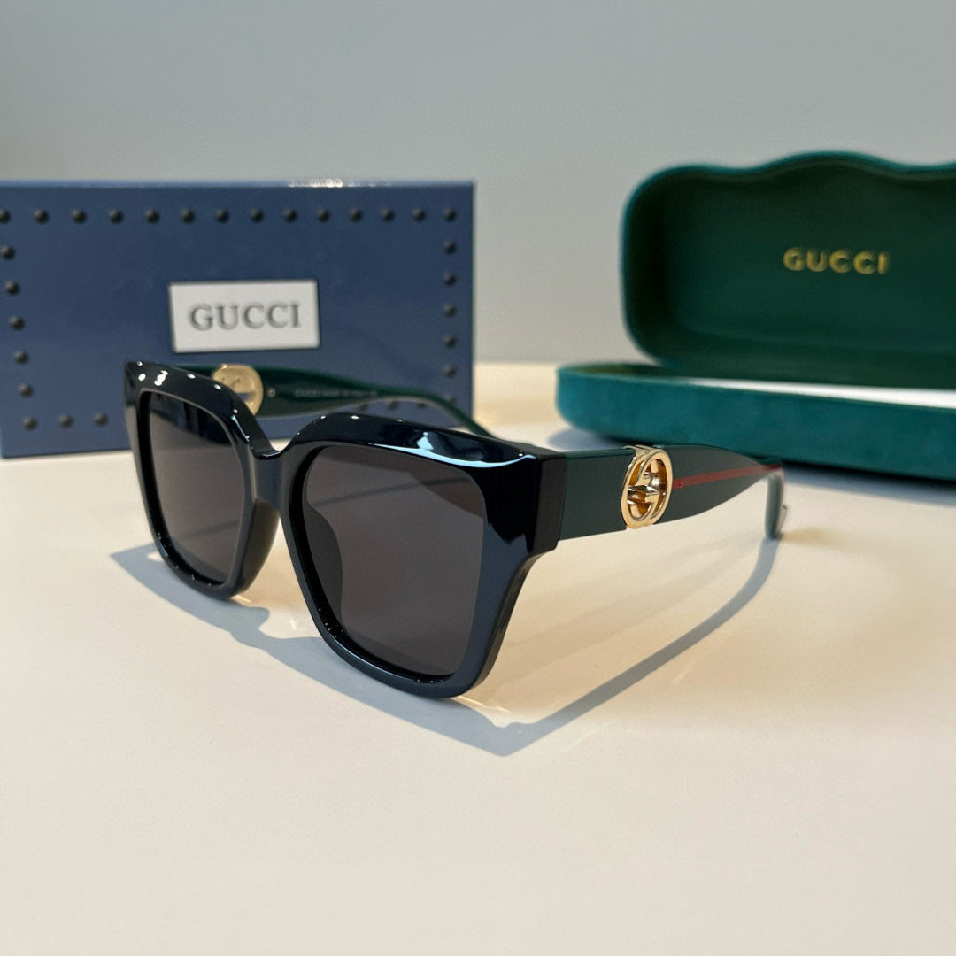 Gucci Oversized Black Lens Sunglasses for Men & Women - 486344 - detail image 3