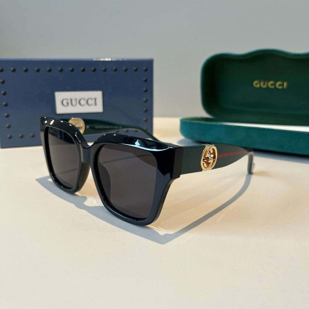 Gucci Oversized Black Lens Sunglasses for Men & Women - 448858 - detail image 3