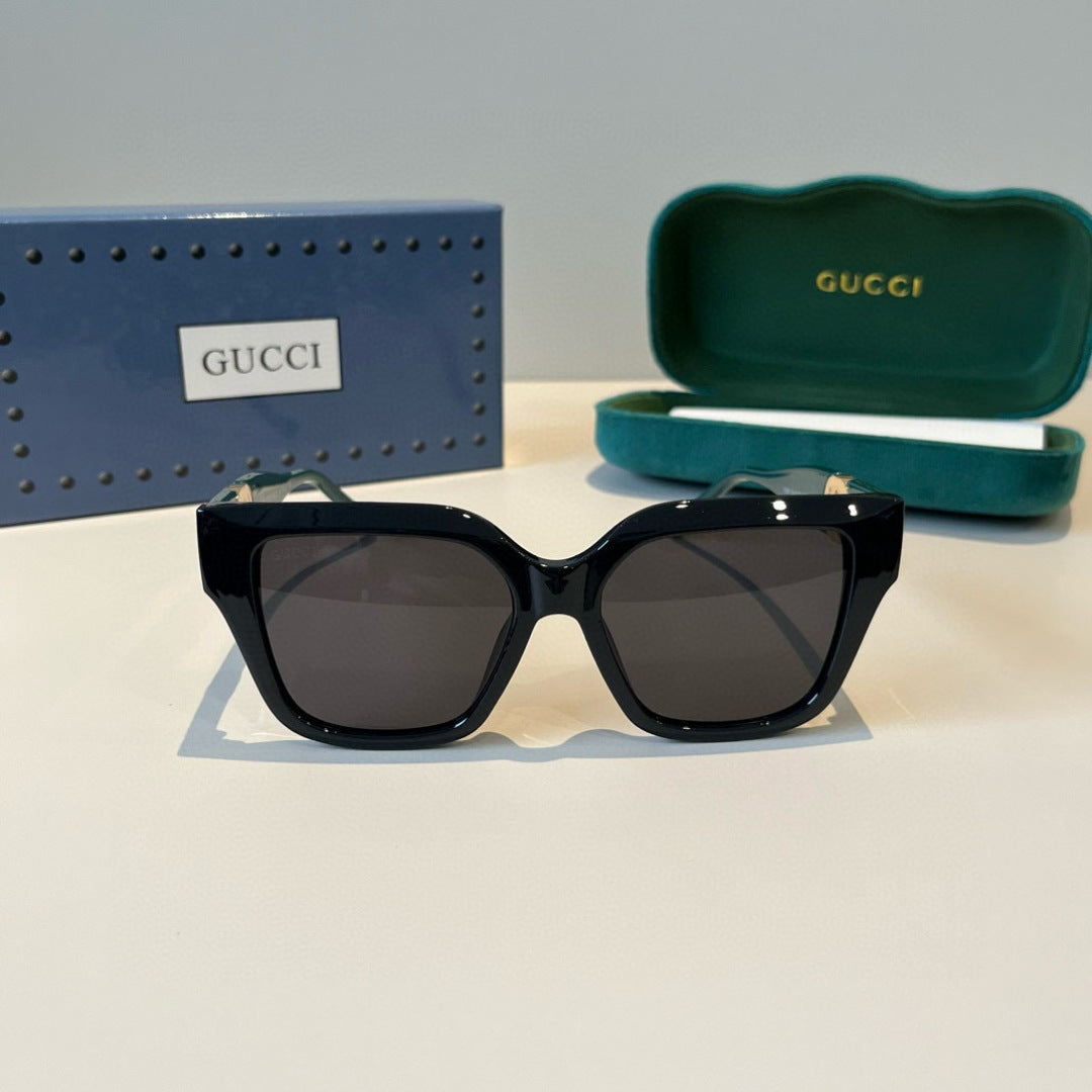 Gucci Oversized Black Lens Sunglasses for Men & Women - 448858 - detail image 2