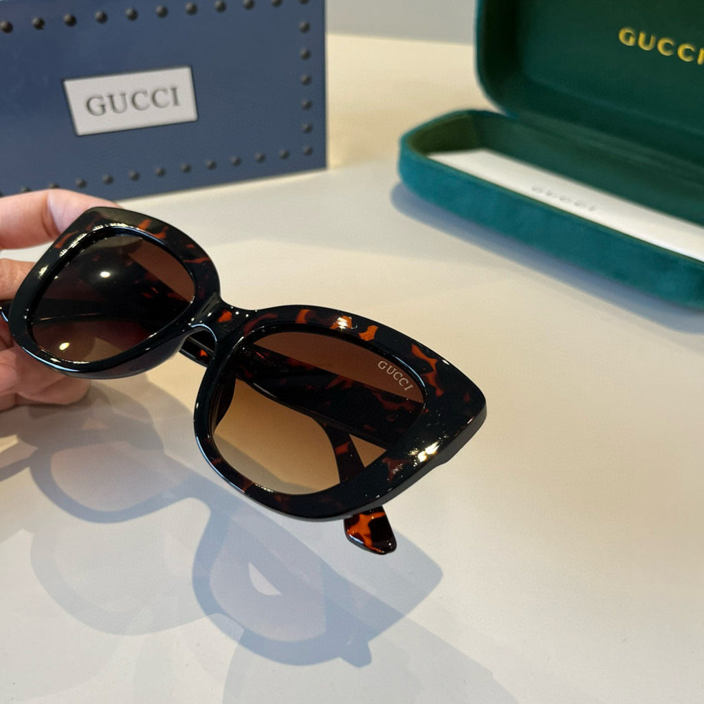 Gucci Fashion Black Lens Sunglasses for Men & Women - 997676 - detail image 6