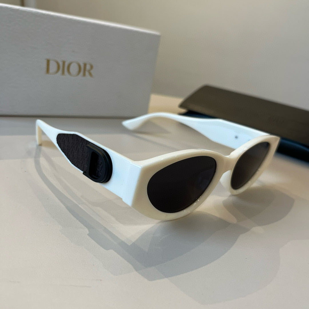 Dior Fashion Silver Lens Sunglasses for Men & Women - 449148
