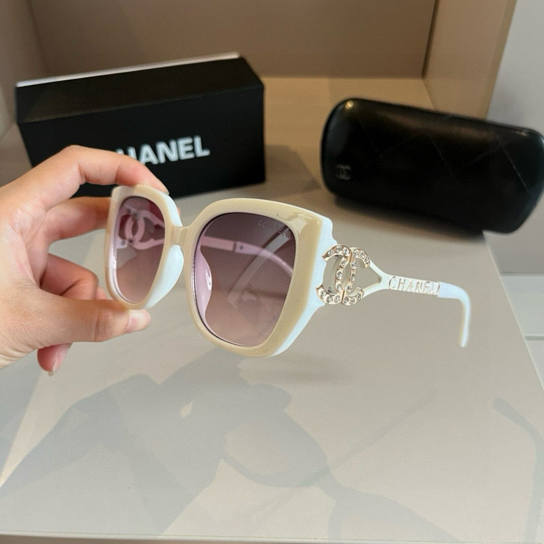Chanel Fashion Brown Lens Sunglasses for Men & Women - 382270 - detail image 4