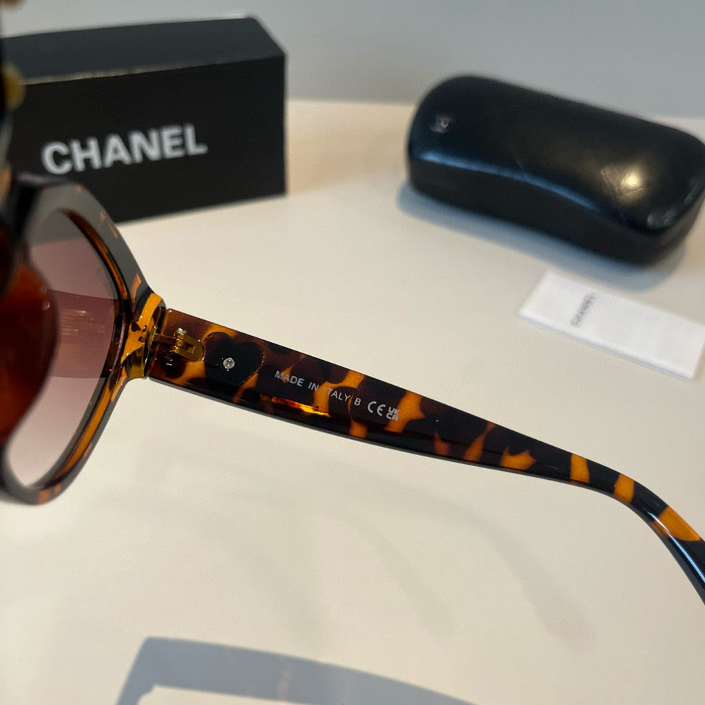 Chanel Fashion Black Lens Sunglasses for Men & Women - 382274 - detail image 8