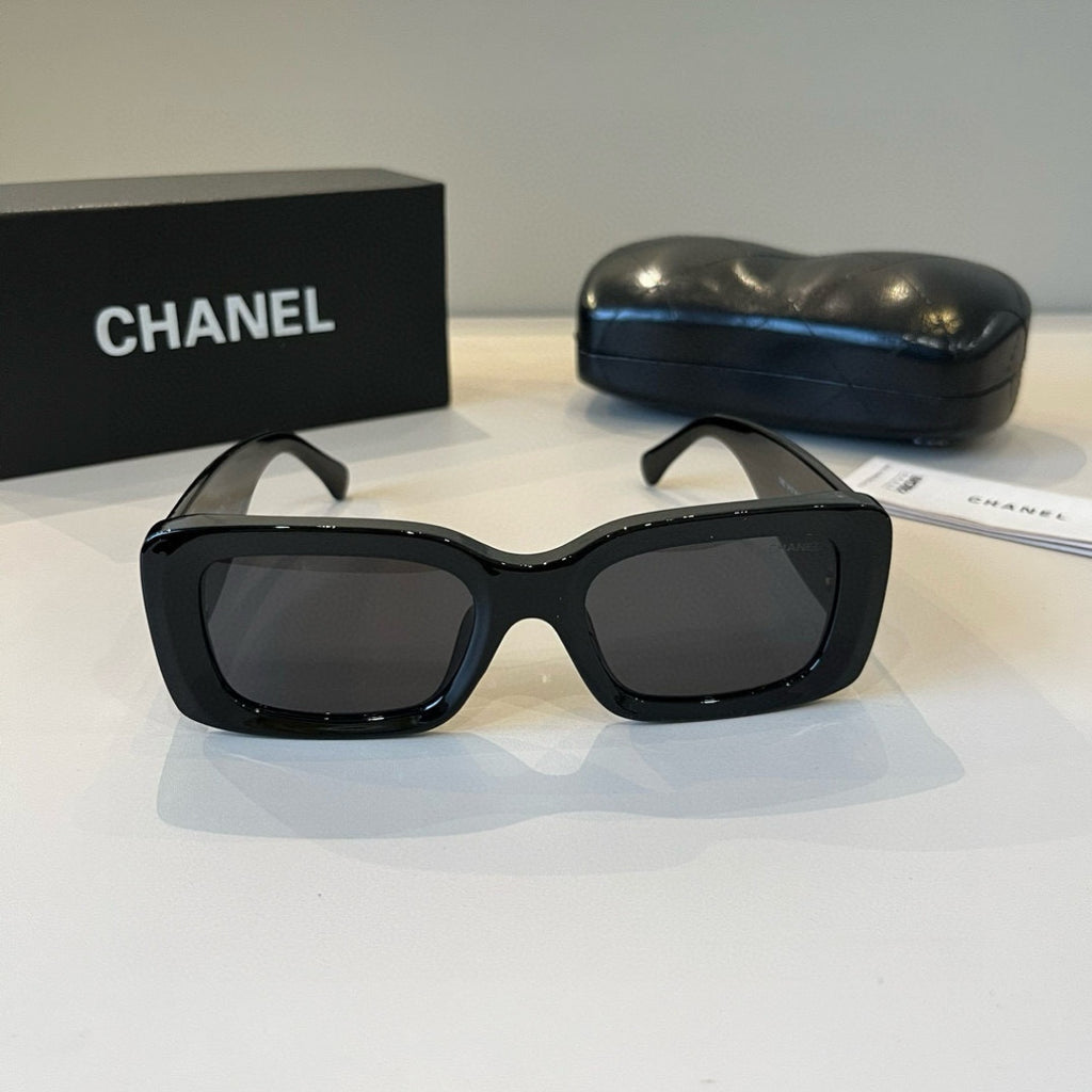 Chanel Fashion Black Lens Sunglasses for Men & Women - 382280 - detail image 2