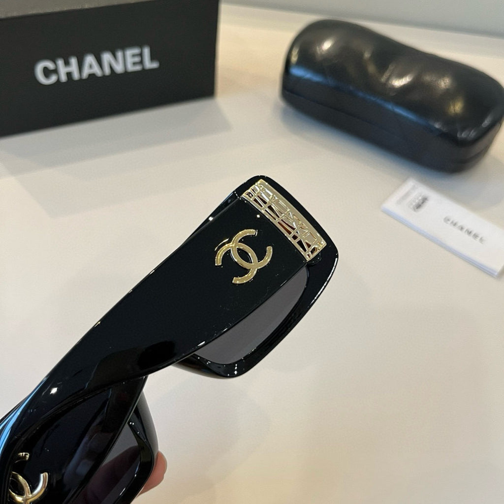 Chanel Fashion Black Lens Sunglasses for Men & Women - 382280 - detail image 6