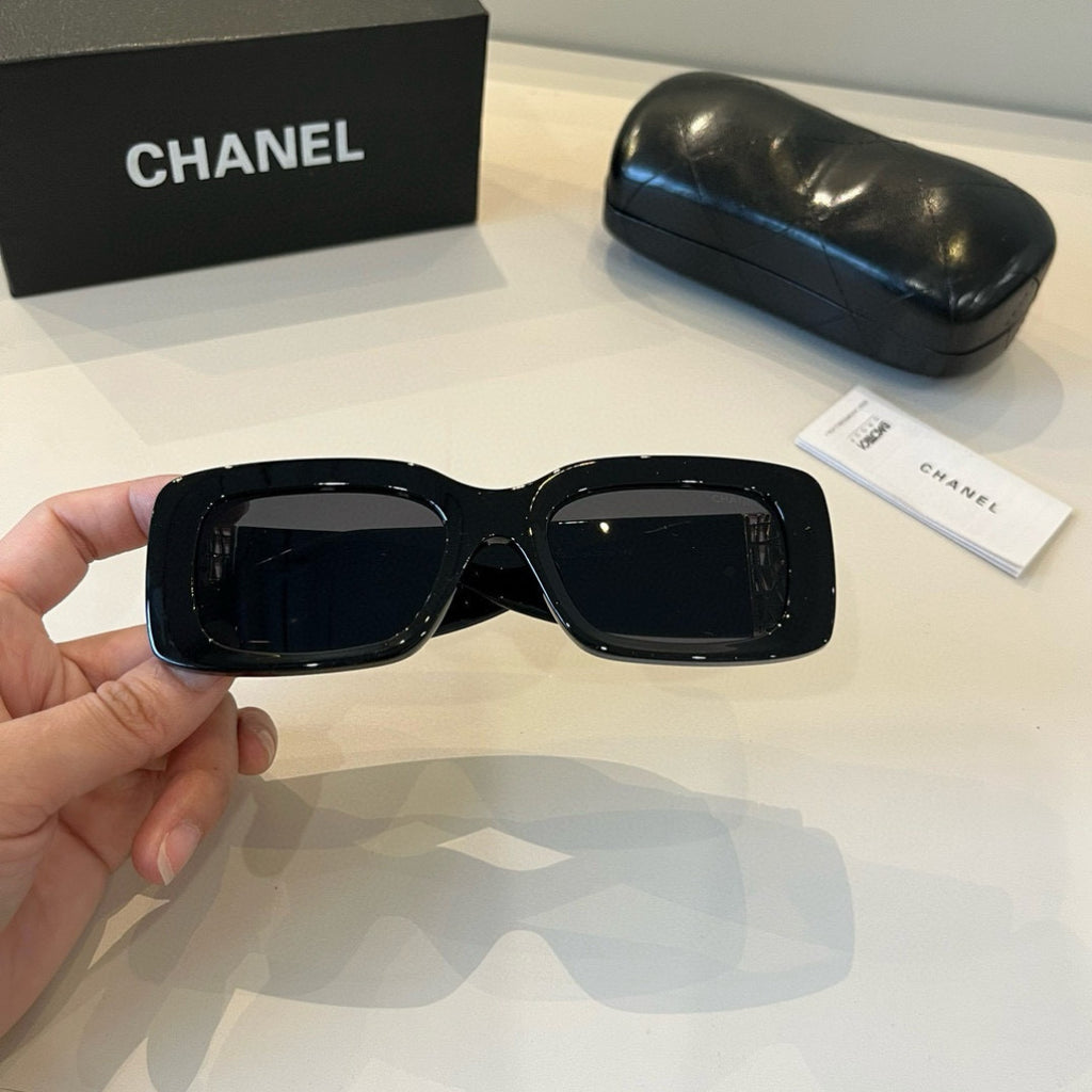 Chanel Fashion Black Lens Sunglasses for Men & Women - 382280 - detail image 8