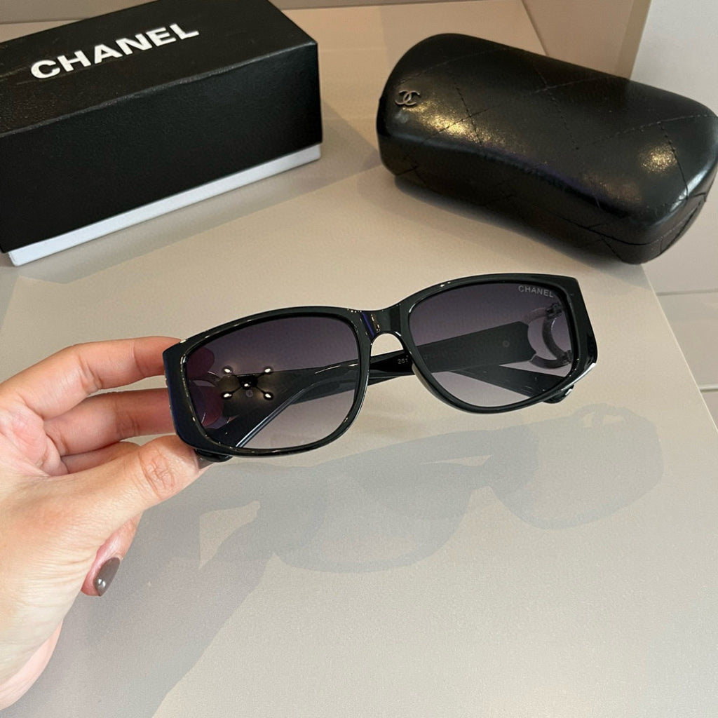 Chanel Fashion Silver Lens Sunglasses for Men & Women - 493548 - detail image 3