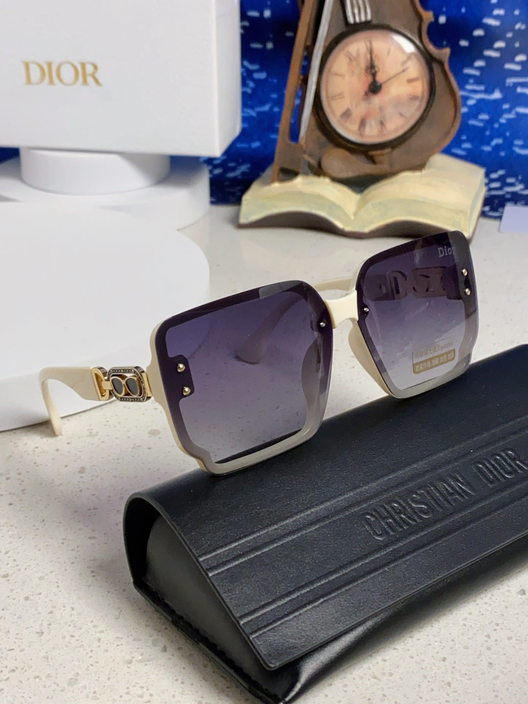 Dior Polarized Fashion Silver Lens Sunglasses for Men & Women - detail image 10