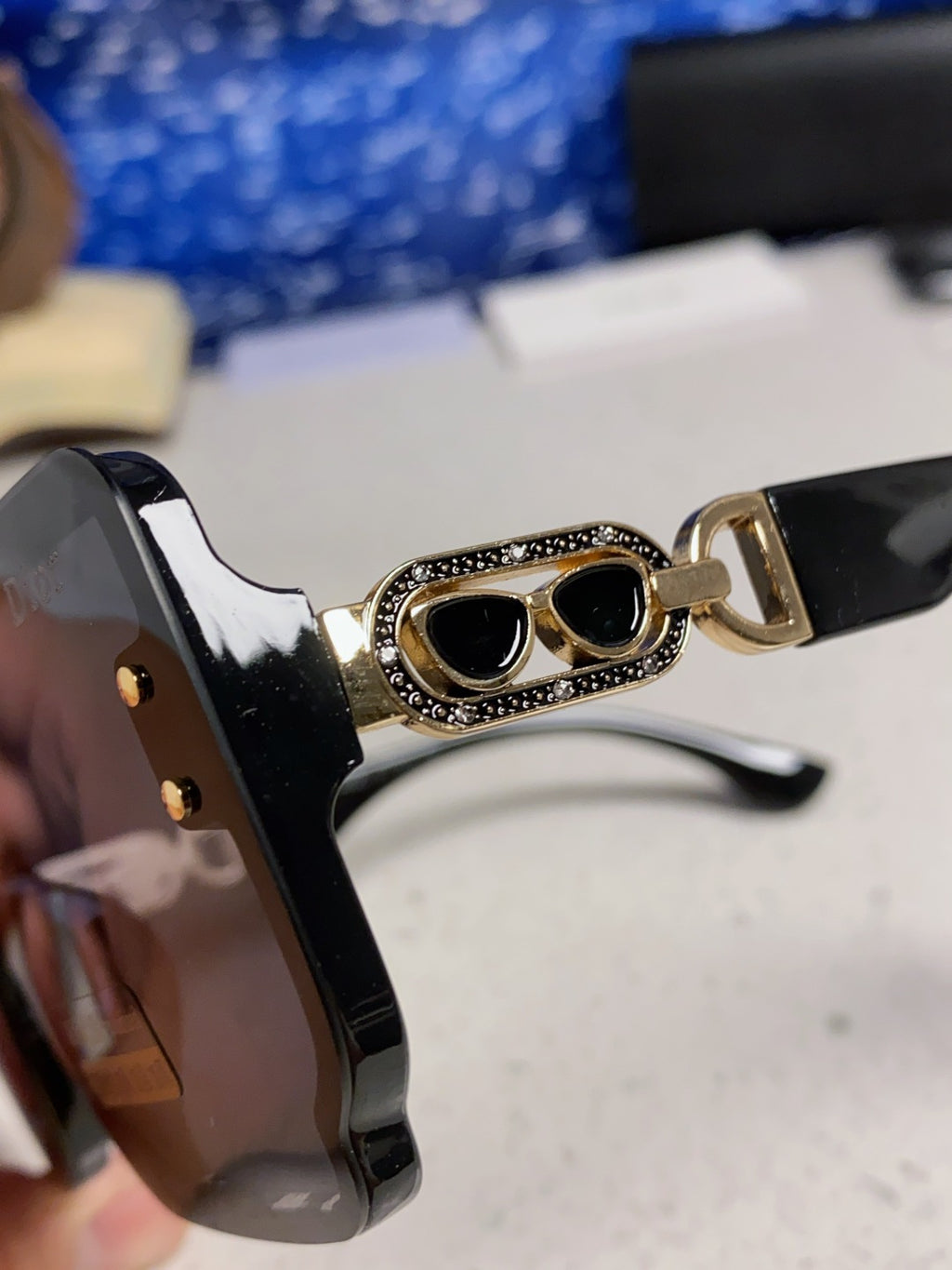 Dior Polarized Fashion Black Lens Sunglasses for Men & Women - 398771 - detail image 7