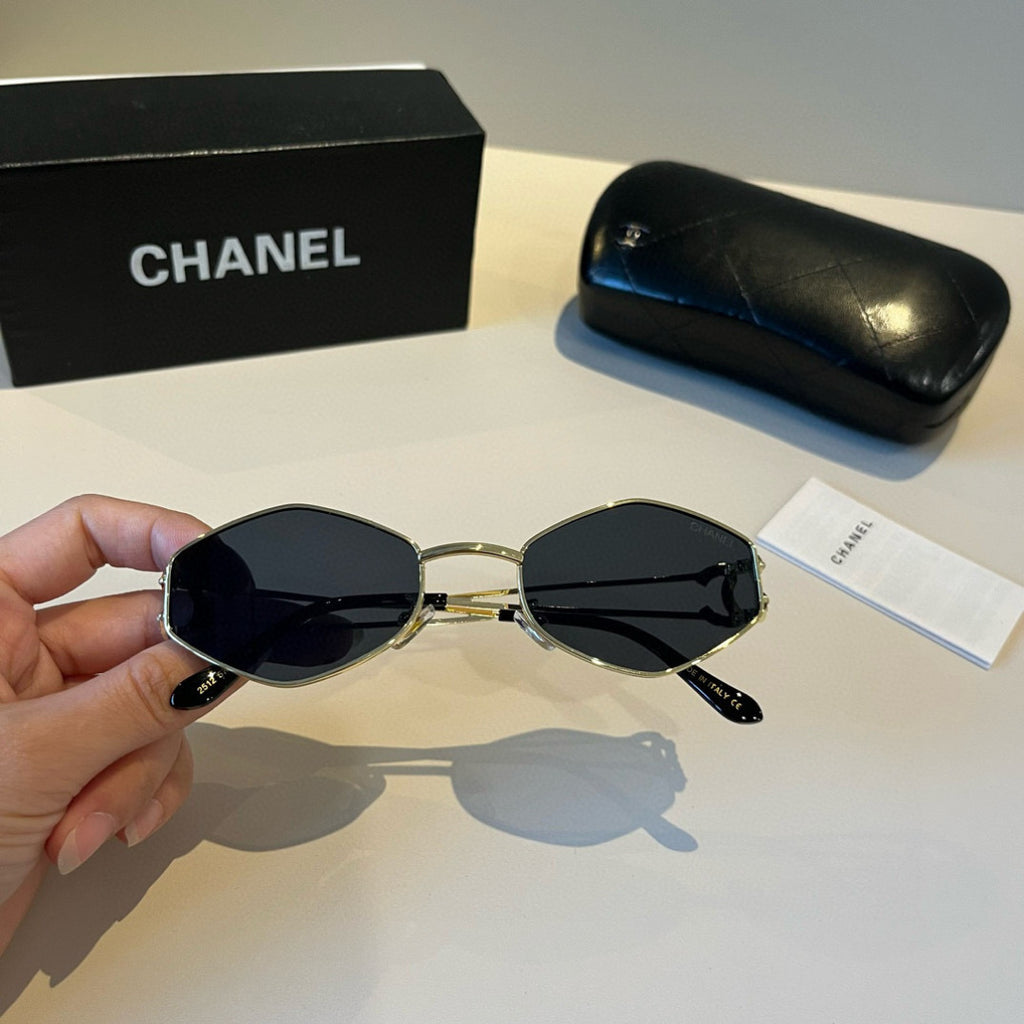 Chanel Metal Fashion Silver Lens Sunglasses for Men & Women - 371665 - detail image 5