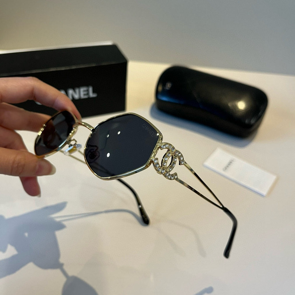 Chanel Metal Fashion Silver Lens Sunglasses for Men & Women - 371665 - detail image 4