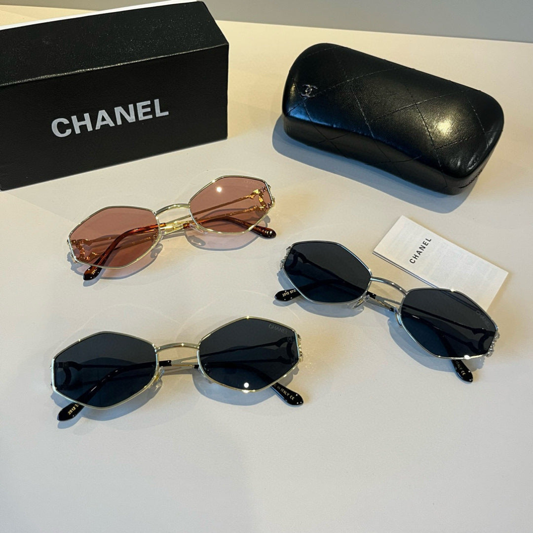 Chanel Metal Fashion Silver Lens Sunglasses for Men & Women - 371665 - detail image 12