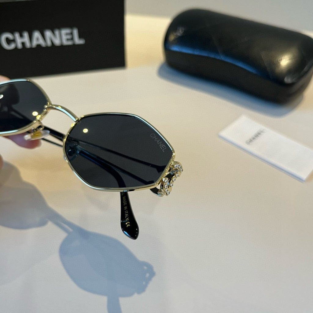 Chanel Metal Fashion Silver Lens Sunglasses for Men & Women - 371665 - detail image 7