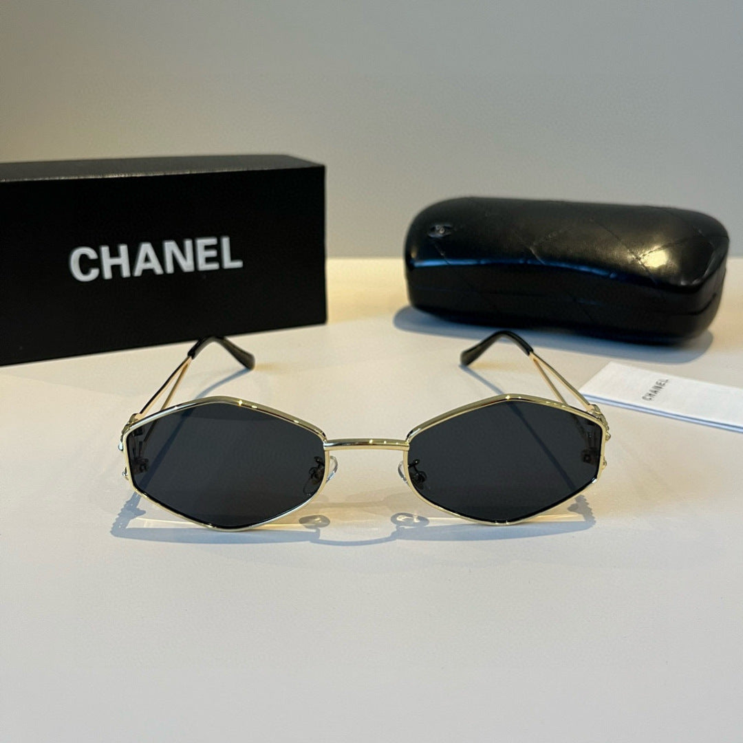 Chanel Metal Fashion Silver Lens Sunglasses for Men & Women - 371665 - detail image 2