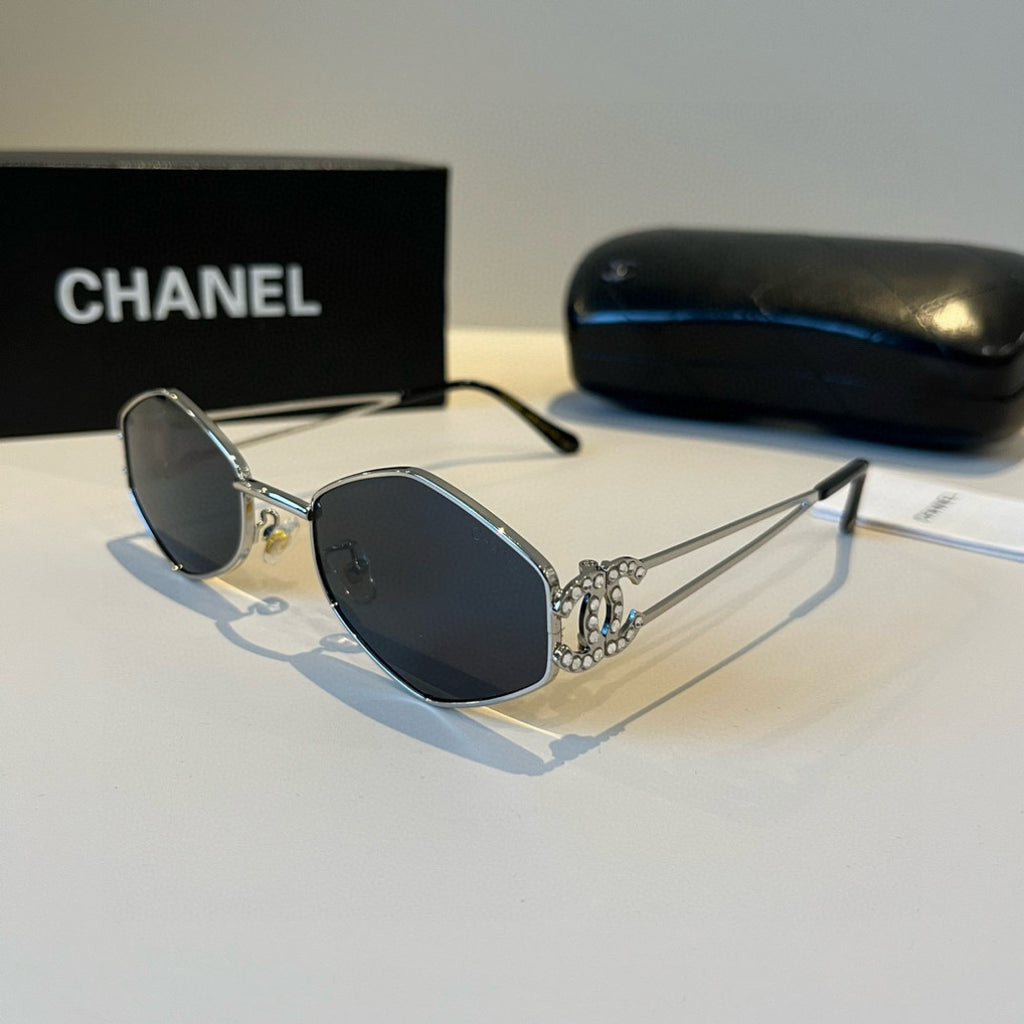 Chanel Metal Fashion Silver Lens Sunglasses for Men & Women - 371666 - detail image 3