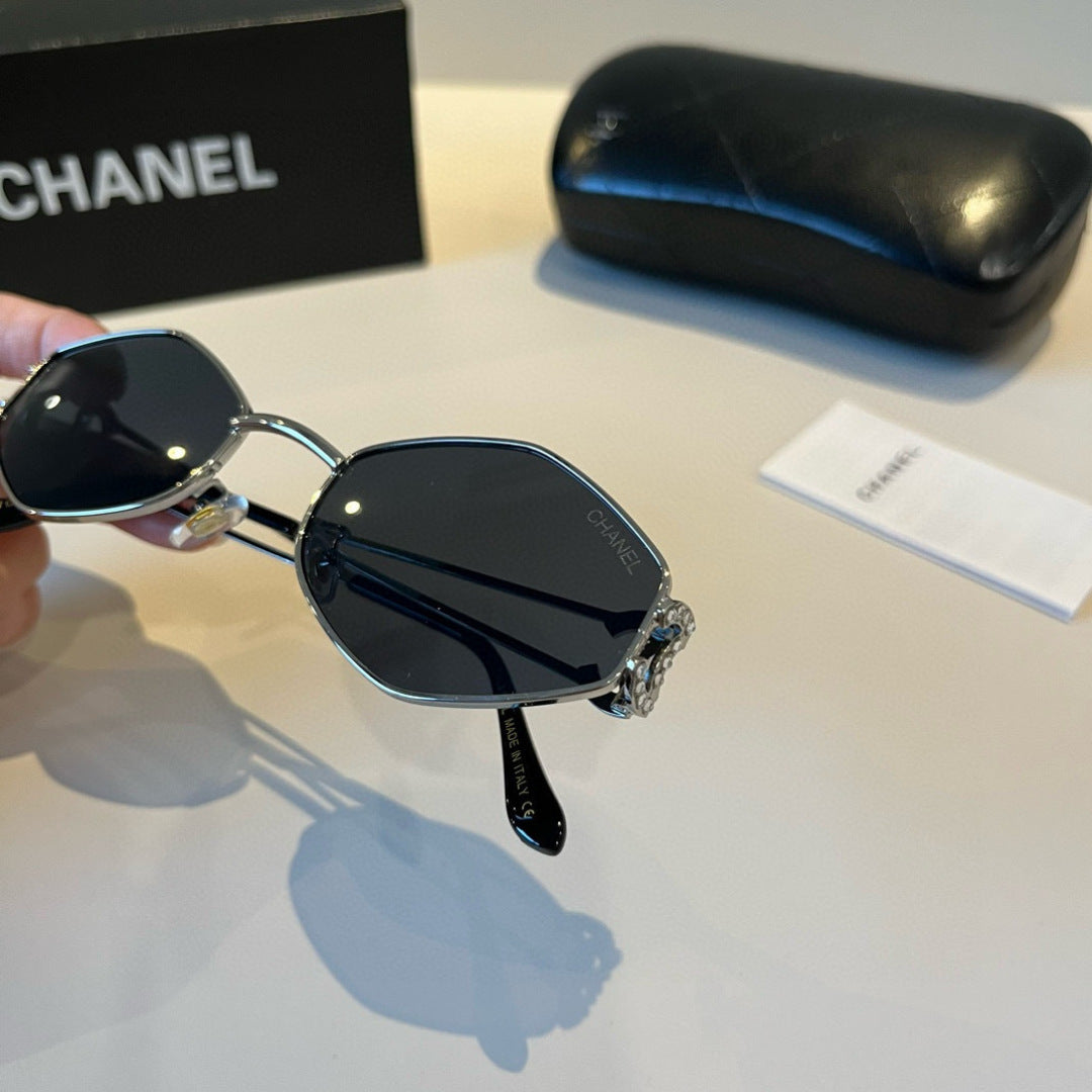 Chanel Metal Fashion Silver Lens Sunglasses for Men & Women - 371666 - detail image 5